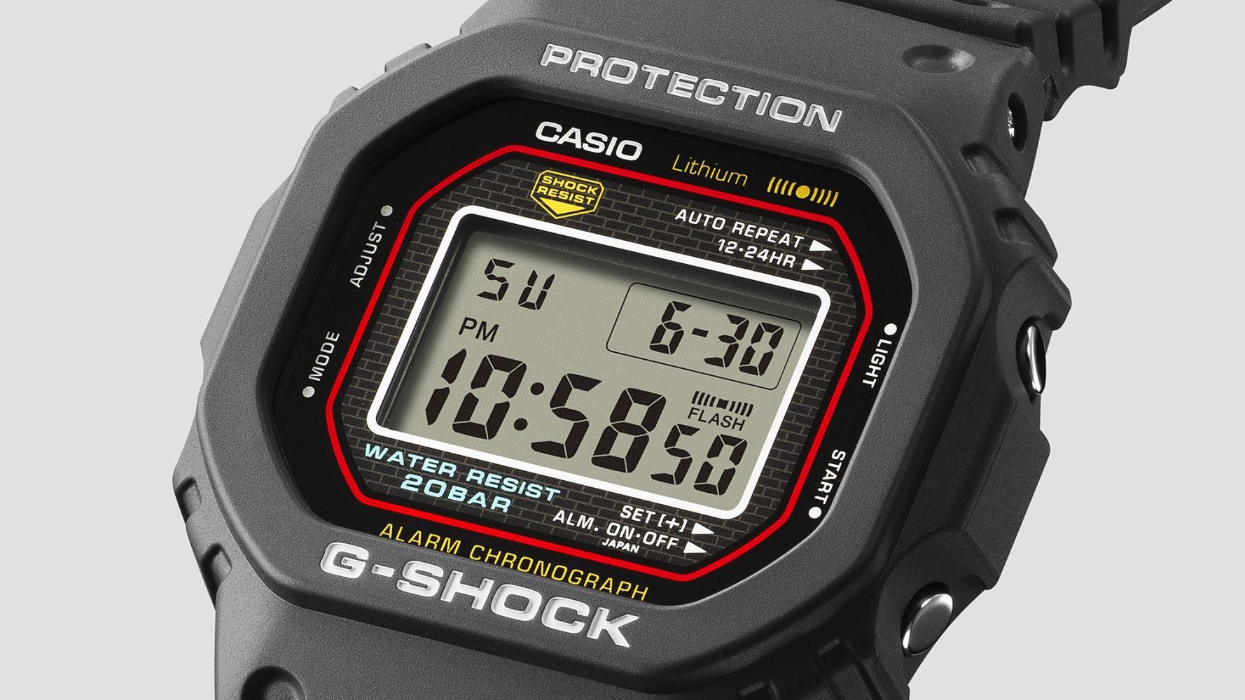 Casio Iconic DW-5000R-1ADR Erkek Kol Saati