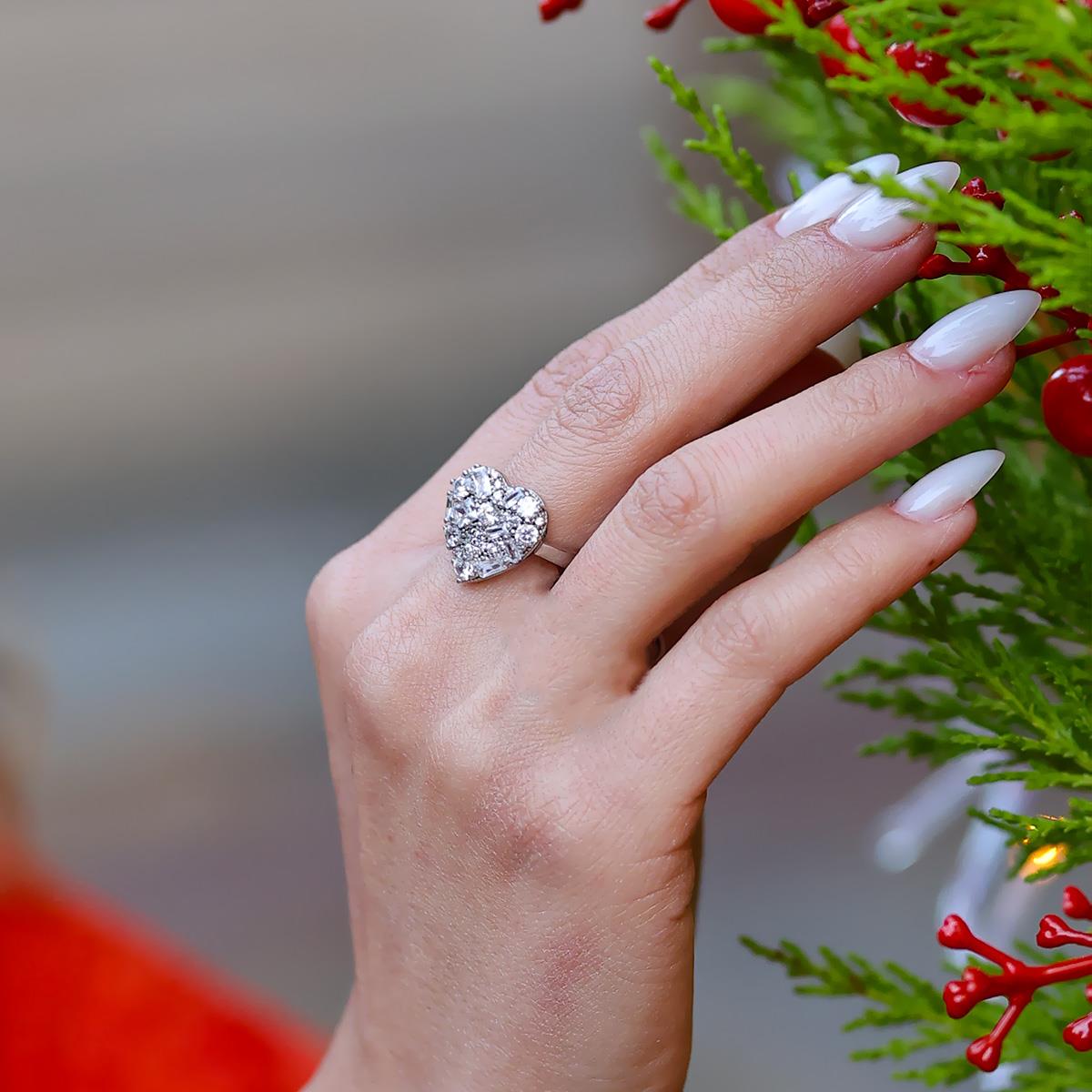 Çoktaşlı Kalp Gümüş Yüzük