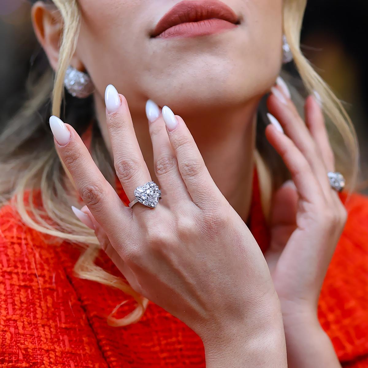 Çoktaşlı Kalp Gümüş Yüzük