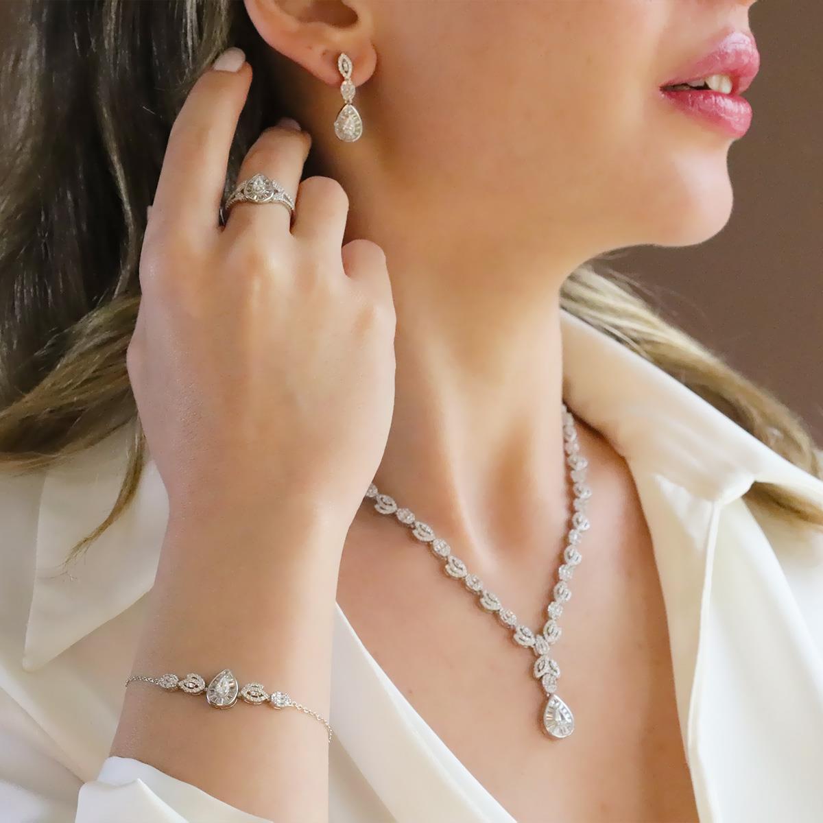 Damla Başak Modeli Zirkon Taşlı Gümüş Set