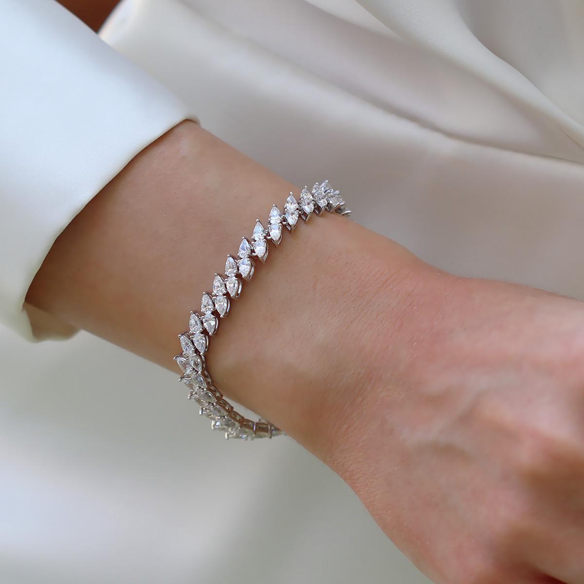 Icecut Taşlı Damla Gümüş Bileklik