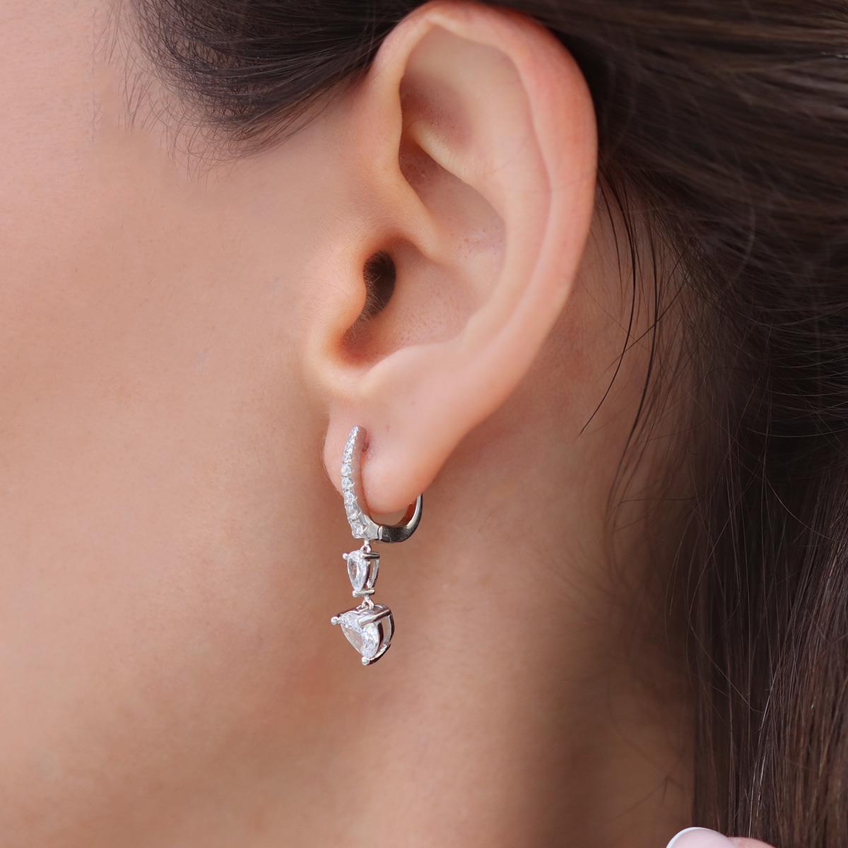 Kalp Zirkon Taşlı Gümüş Küpe