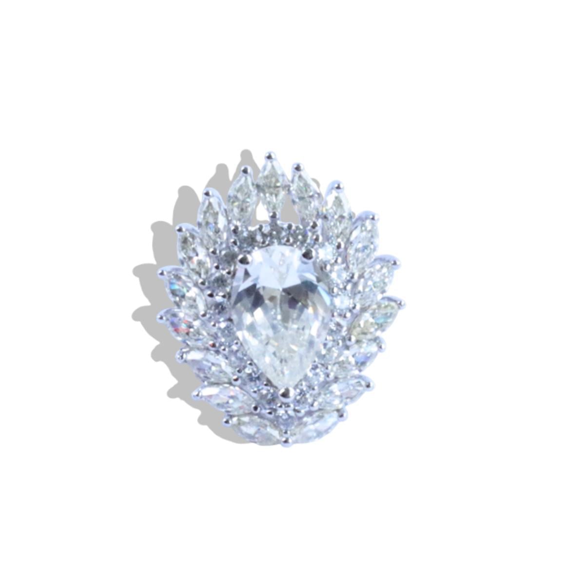 Okyanusun Kalbi Damla Sky Diamond Gümüş Yüzük