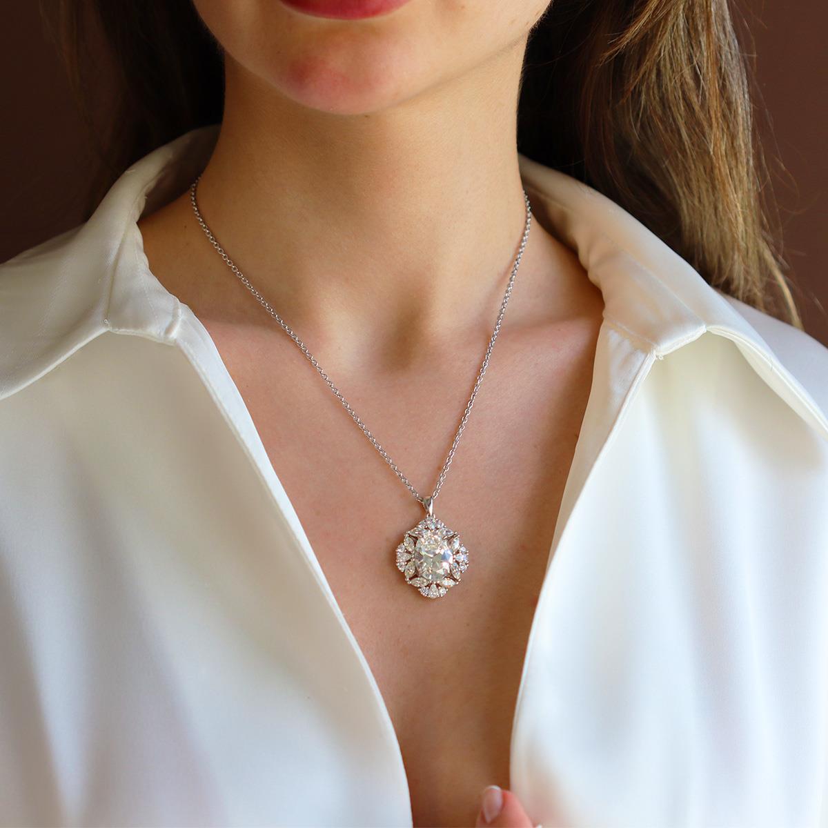 Okyanusun Kalbi Prenses Sky Diamond Gümüş Kolye