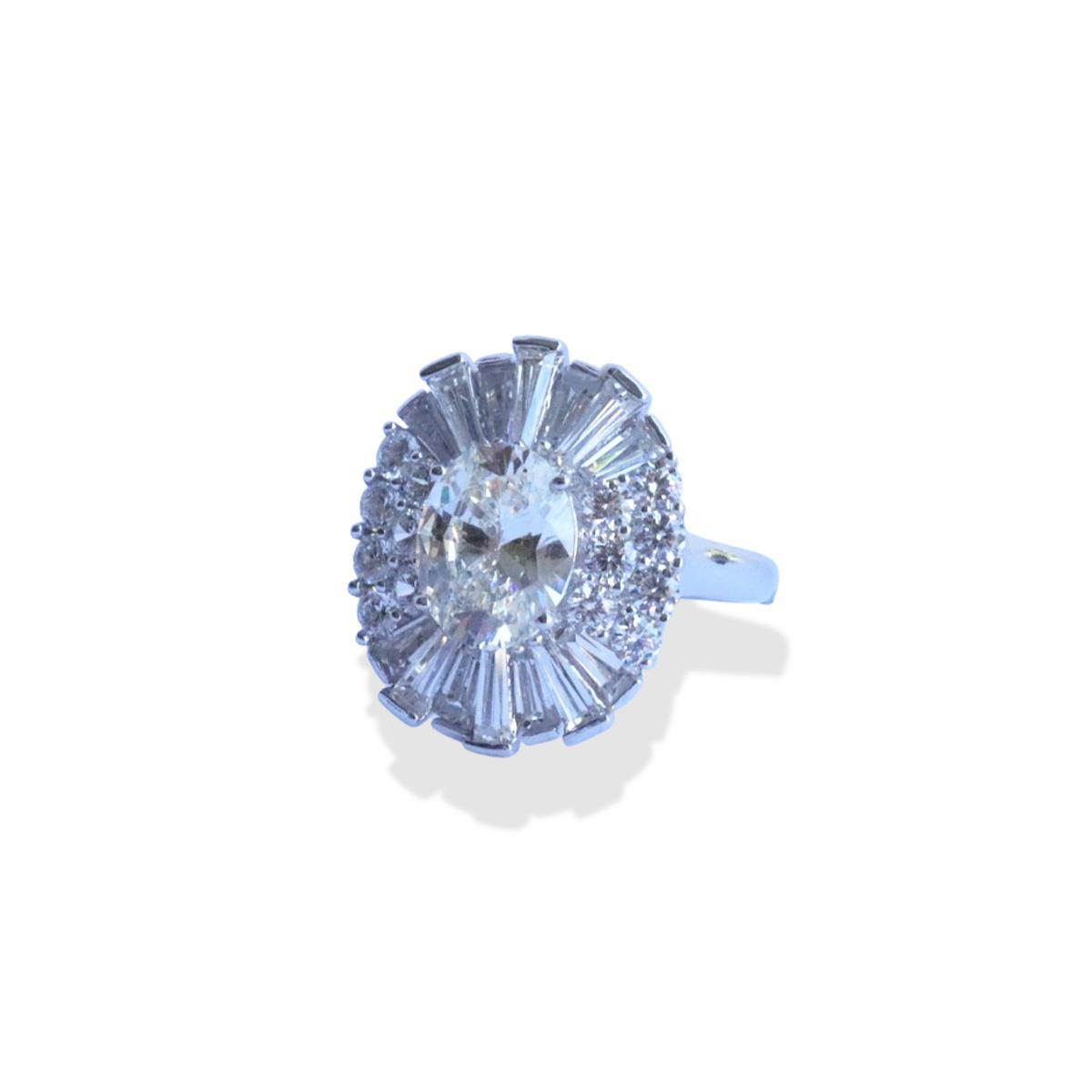 Sky Diamond Baget Oval Kesimli Gümüş Yüzük