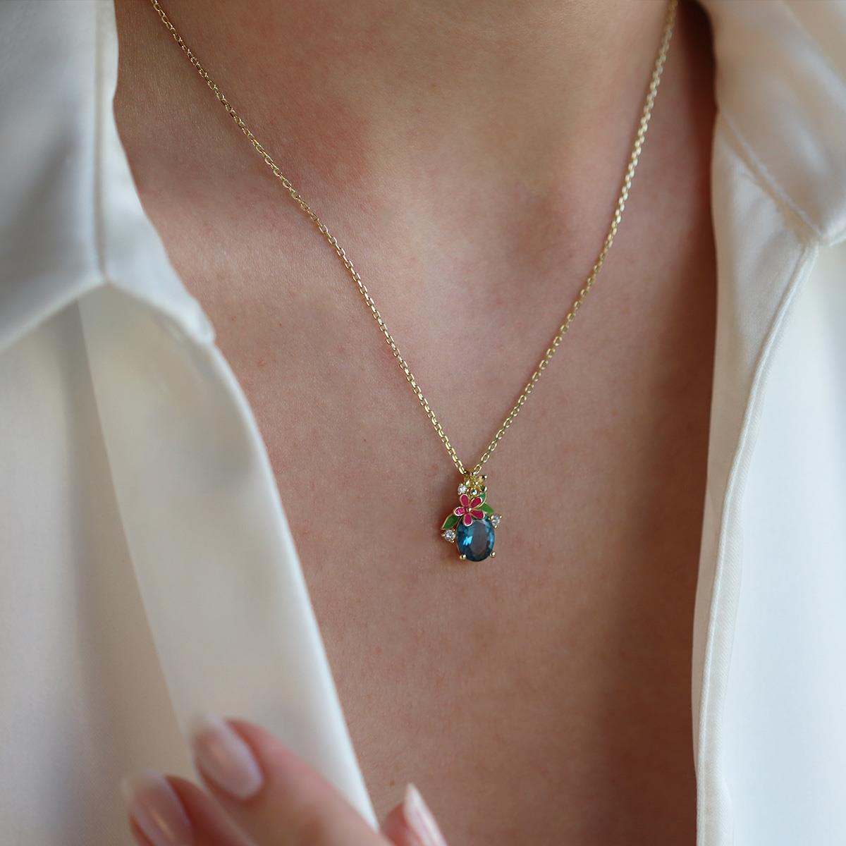 Tanzanit Taşlı Çiçekli Gümüş Kolye