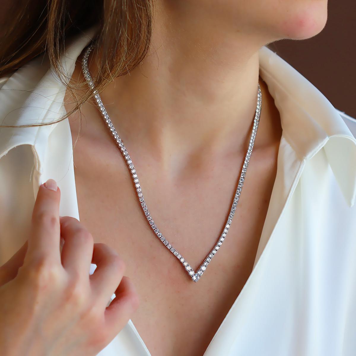 V Su Yolu 3mm Gümüş Kolye