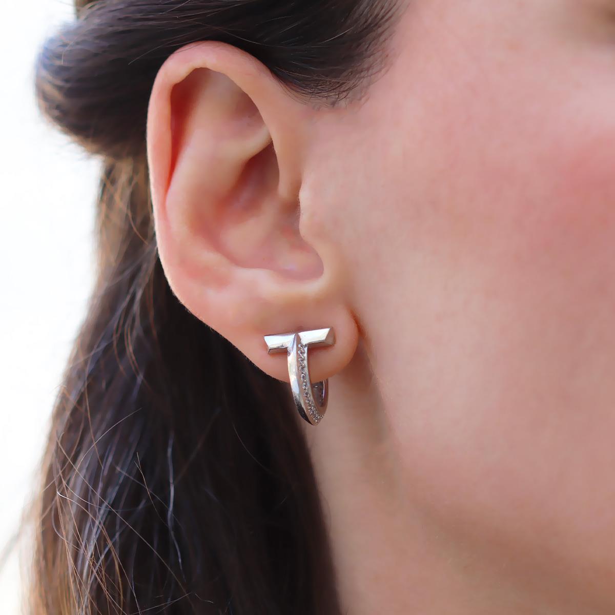 Yarı Taşlı T Halka Gümüş Küpe