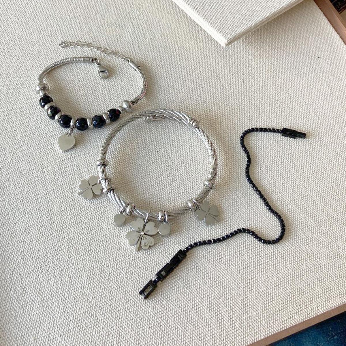 Yoncalı Kalpli 3lü Çelik Bileklik Set 