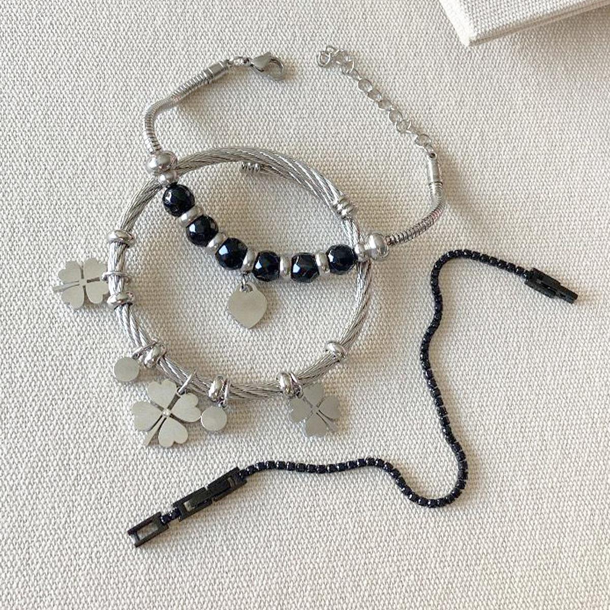 Yoncalı Kalpli 3lü Çelik Bileklik Set 