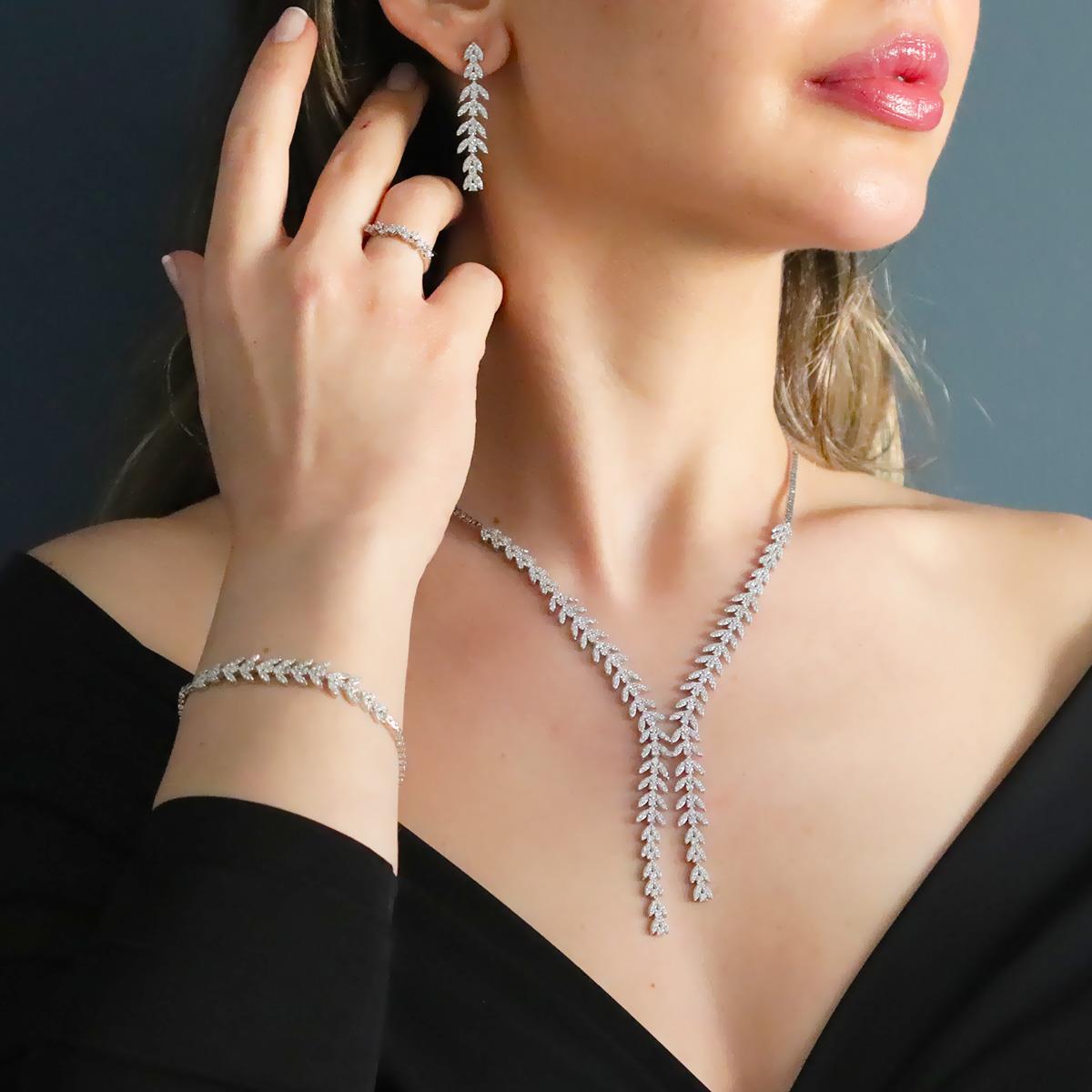 Zirkon Taşlı Başak Modeli Gümüş Set