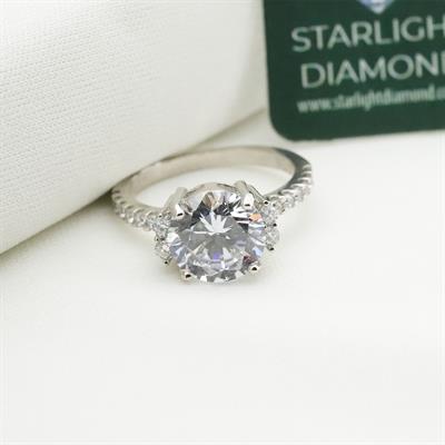 2.50ct Özel Elagance Montür Starlıght Diamond Tektaş