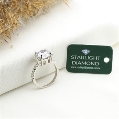 2.50ct Özel Elagance Montür Starlıght Diamond Tektaş