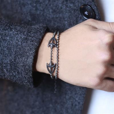 Çapraz Ok Figürlü Siyah Zirkon Taşlı Gümüş Erkek Bileklik