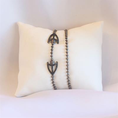 Çapraz Ok Figürlü Siyah Zirkon Taşlı Gümüş Erkek Bileklik