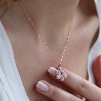 Çiçek Modeli Zirkon Taşlı Rose Gold Kaplama Gümüş Kolye
