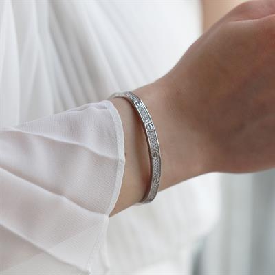 Crtr Modeli Zirkon Taşlı Gümüş Kelepçe