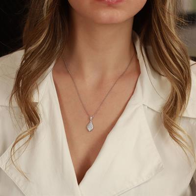 Damla Modeli Zirkon Taşlı Gümüş Kolye