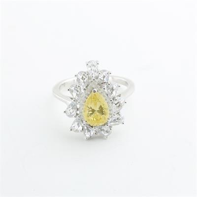 Elmas Modeli Sitrin Taşlı Gümüş Yüzük