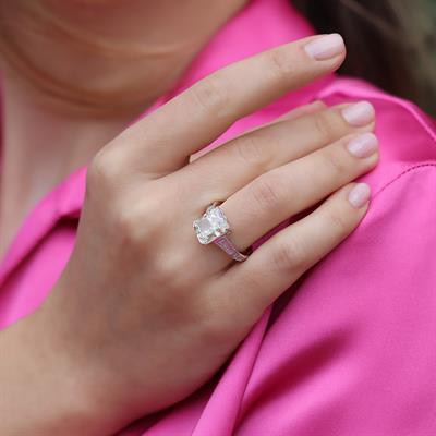 Emerald Kesim Pırlanta Renkli Zirkon Taşlı Gümüş Yüzük