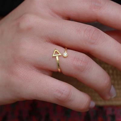 Gold Kaplama Üçgen Zirkon Taşlı Ayarlanabilir Gümüş Yüzük