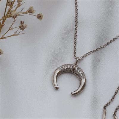 Hilal Model Zirkon Taşlı Asansörlü Gümüş Kolye