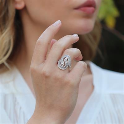 Işıltılı S Modeli Zirkon Taşlı Gümüş Yüzük