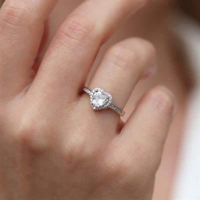 Kalp Pndr Model Zirkon Taşlı Gümüş Yüzük