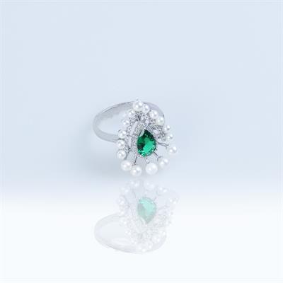 Kök Zümrüt Taşlı Damla Modeli İnci Gümüş Yüzük