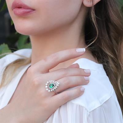 Kök Zümrüt Taşlı Damla Modeli İnci Gümüş Yüzük