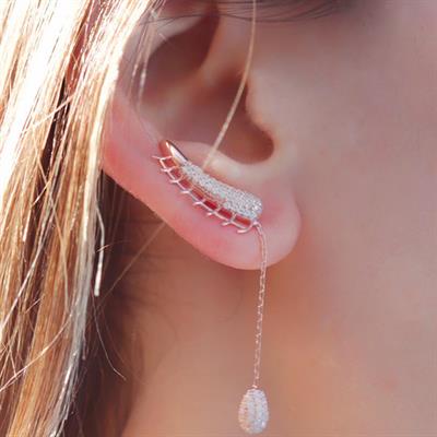 Kulağı Saran Sallantılı Zirkon Taşlı Rose Gold Kaplama Gümüş Küpe