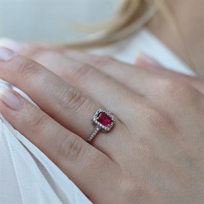 Mini Sonsuzluk Detaylı Kırmızı Zirkon Taşlı Gümüş Yüzük