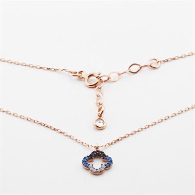 Mini Yonca Figürlü Rose Gold Kaplama Mavi Zirkon Taşlı Gümüş Kolye