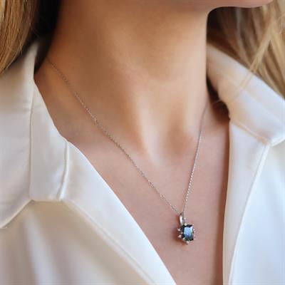 Mistik Topaz Taşlı Kare Lotus Çiçeği Gümüş Kolye