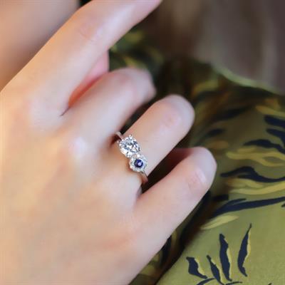 Nazar Boncuklu Tek Taş Modeli Gümüş Yüzük