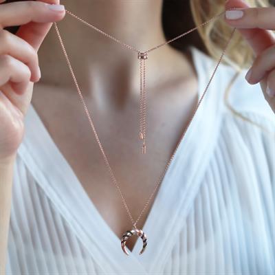 Renkli Zirkon Taşlı Hilal Modeli Rose Gold Kaplama Gümüş Kolye