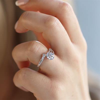 Round Kesim Tasarım Tek Taş Starlight Diamond Gümüş Yüzük