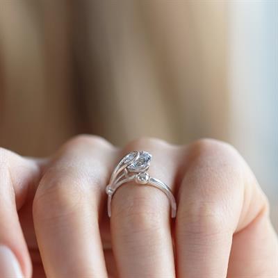 Round Kesim Tasarım Tek Taş Starlight Diamond Gümüş Yüzük