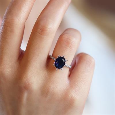 Safir Taşlı Elips Lotus Çiçeği Gümüş Yüzük
