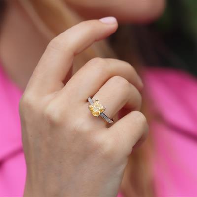 Sitrin Taşlı Kare Tek Taş Gümüş Yüzük