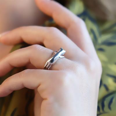 Siyah Gözlü Gümüş Kedi Yüzük