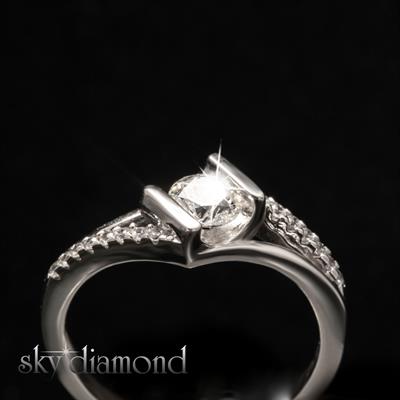 Sky Diamond Elegance Çapraz Model Tektaş