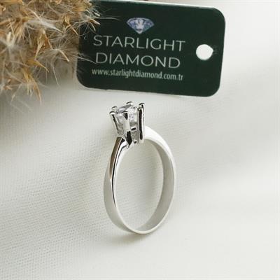 Starlight Diamond 6 Tırnaklı Tek Taş Gümüş Yüzük