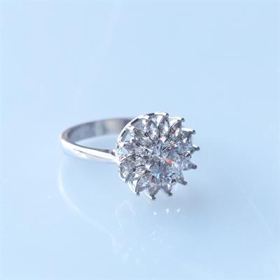 Starlight Diamond Çiçek Gümüş Yüzük