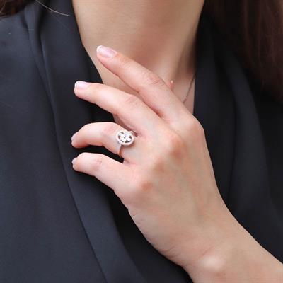 Starlight Diamond Elips Zirkon Taş Ortası 4 Baget Pırlanta Montür Gümüş Yüzük