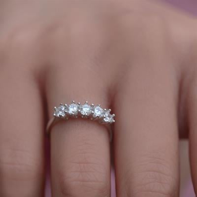 Taç Model 6 Tırnaklı Starlight Diamond 925 Ayar Gümüş Yüzük