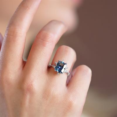 Tanzanit Taşlı Kare Lotus Çiçeği Gümüş Yüzük