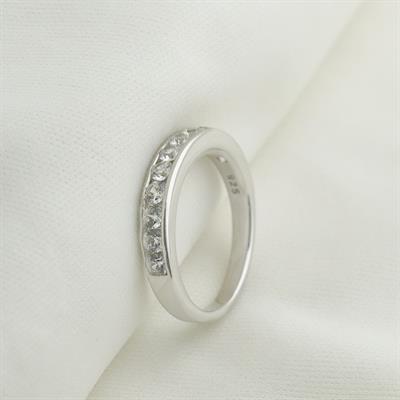 Tek Sıra Yarımtur Sky Diamond Yüzük