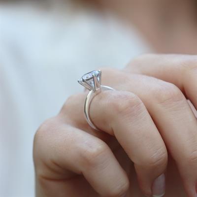 Tek Taş Modeli Starlight Diamond Gümüş Yüzük