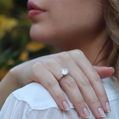 Tek Taş Modeli Starlight Diamond Gümüş Yüzük